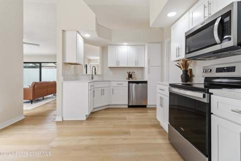 598 Pine Forest Court, Melbourne FL - photo 15 of 44