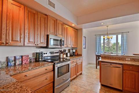 130 Warsteiner Way #204, Melbourne Beach FL - photo 11 of 61