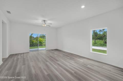 472 Oldenberg Street, Palm Bay FL - photo 14 of 23