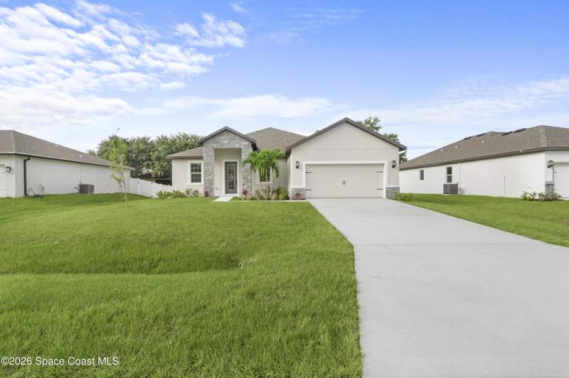 4 bedroom Single Family Residence at 238 Fitchburg Street, Port Malabar Unit 31, Palm Bay — photo 2