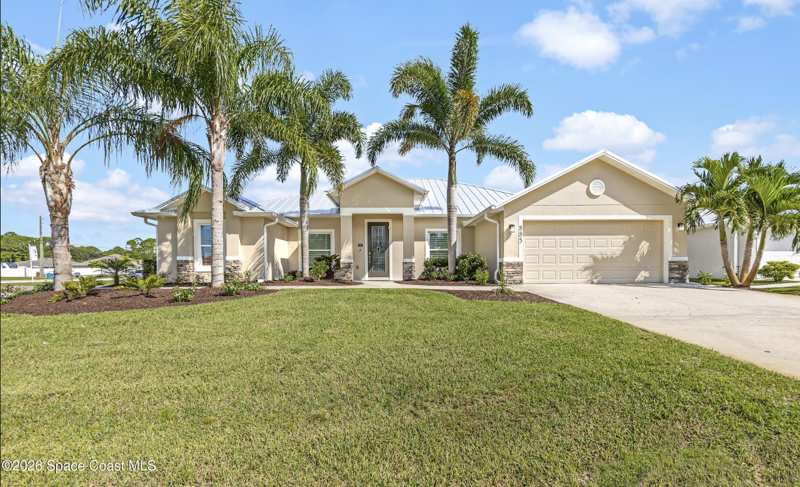 4 bedroom Single Family Residence at 885 Starland Street, Port Malabar Unit 11, Palm Bay — photo 1