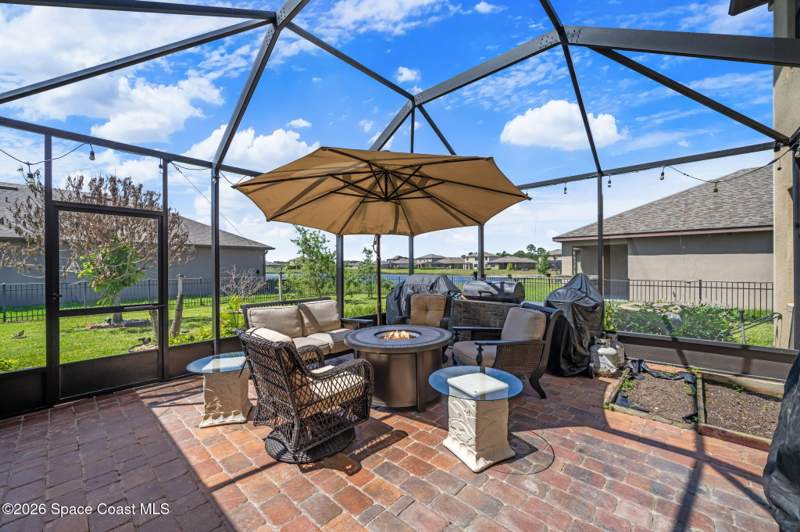 5 bedroom Single Family Residence at 777 Old Country Road, Preserves at Stonebriar Phase 1, Palm Bay — photo 3