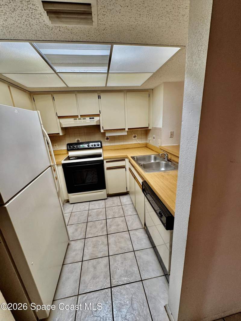2 bedroom Condominium at 915 Sonesta Avenue #102, Port Malabar Country Club Unit 7 Pt of Second Repl, Palm Bay — photo 4