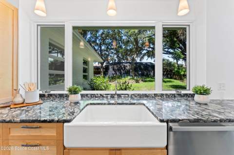 1001 N Indian River Drive, Cocoa FL - photo 15 of 77