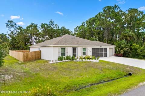 3373 Navajo Avenue, Palm Bay FL - photo 6 of 37