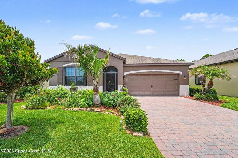 2 bedroom Single Family Residence at 4324 Caladium Circle, Sawgrass Lakes Phases 2 E and F, West Melbourne — photo 2