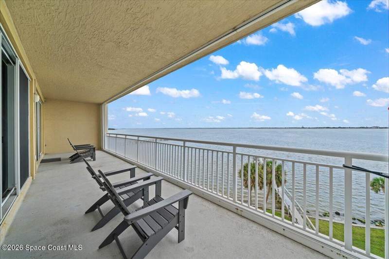 3 bedroom Condominium at 4955 Dixie Highway #505, Venetian Bay Condo Ph I, Palm Bay — photo 3