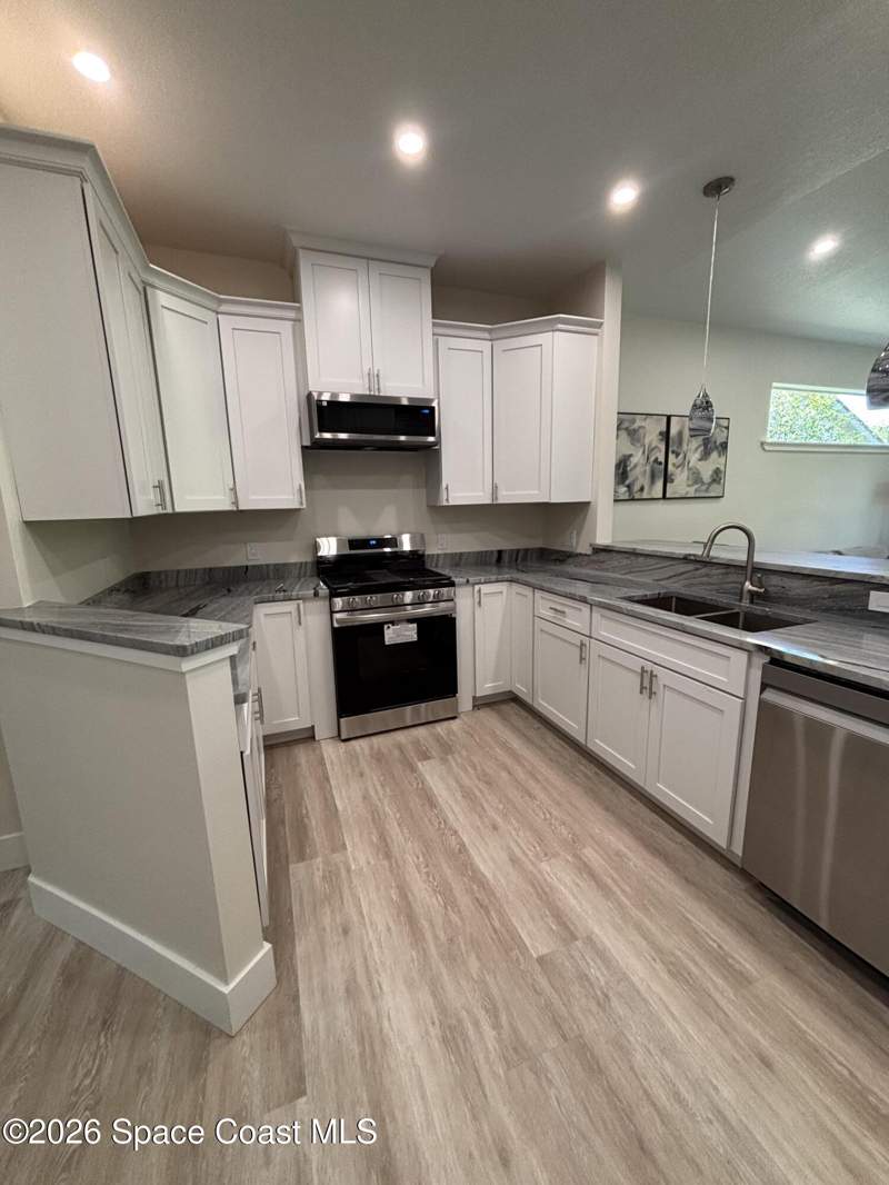 4 bedroom Single Family Residence at 3950 Raney Road, Buena Vista at La Cita, Titusville — photo 4