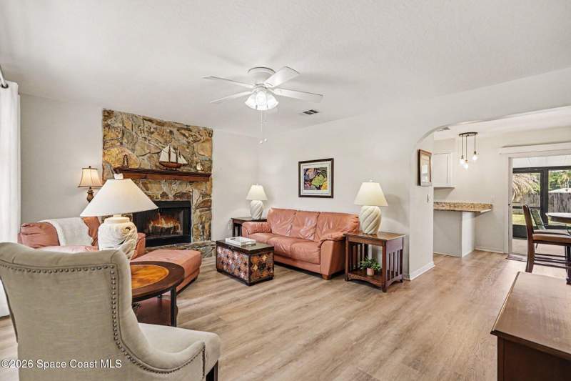 3 bedroom Single Family Residence at 763 Boc Circle #Port Malabar Unit 48, Port Malabar Unit 48, Palm Bay — photo 4