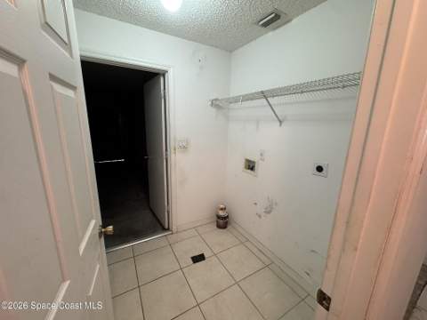 906 Shaw Circle, Melbourne FL - photo 10 of 21