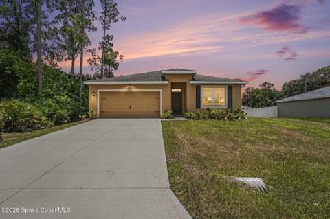 974 Sablon Street, Palm Bay FL - photo 10 of 31