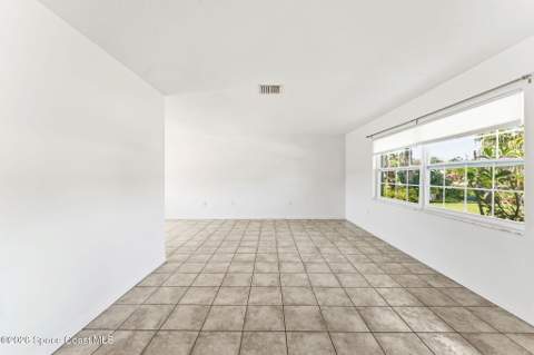 2047 Barracuda Avenue, Melbourne Beach FL - photo 8 of 40
