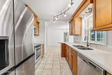 2047 Barracuda Avenue, Melbourne Beach FL - photo 12 of 40