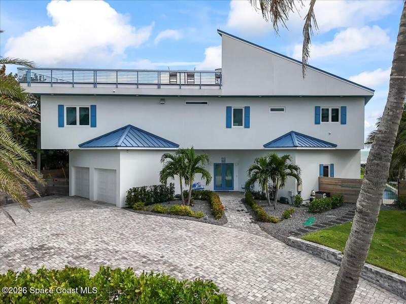 5 bedroom Single Family Residence at 5285 Highway A1a, Melbourne Beach, Melbourne Beach — photo 2