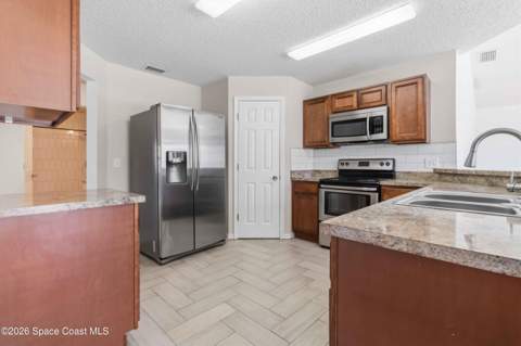 599 Estes Avenue, Palm Bay FL - photo 13 of 40