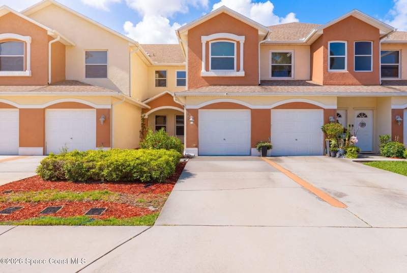3 bedroom Condominium at 1045 Venetian Drive #102, Venetian Village Condo Ph II Thru Xiii, Melbourne — photo 2
