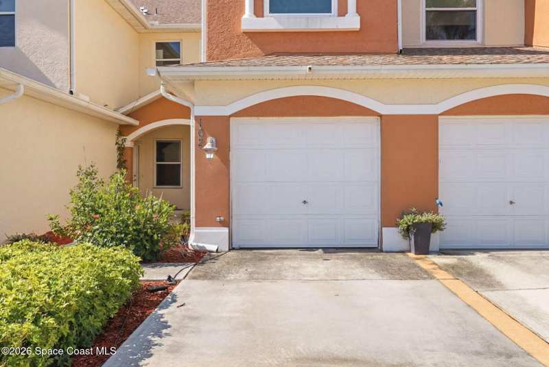 3 bedroom Condominium at 1045 Venetian Drive #102, Venetian Village Condo Ph II Thru Xiii, Melbourne — photo 1