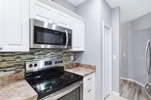1045 Venetian Drive #102, Melbourne FL - photo 10 of 25