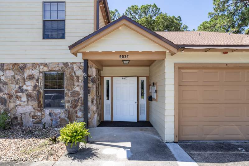 2 bedroom Condominium at 9037 York Lane #13c, Greenwood Village Condo No 4, West Melbourne — photo 4