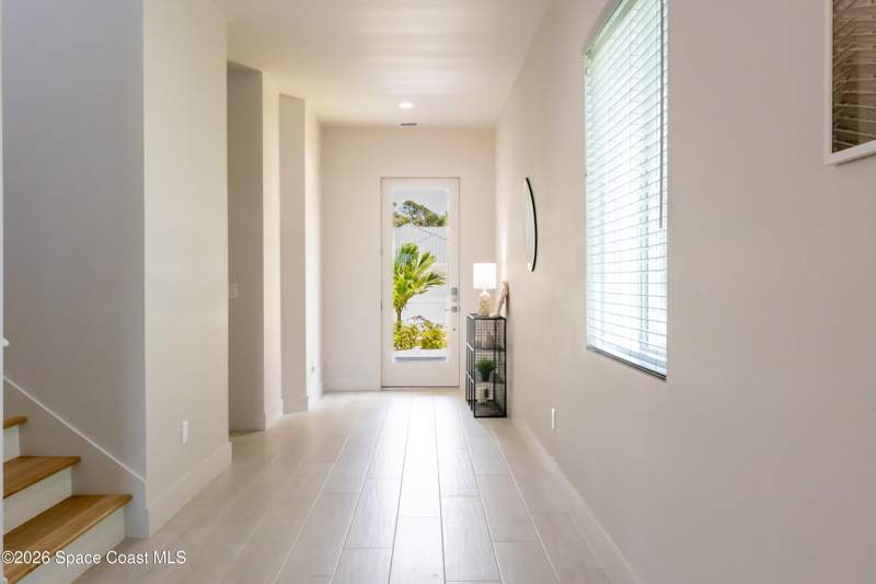 4 bedroom Single Family Residence at 2148 Country Club Road, Country Club Colony, Melbourne — photo 4