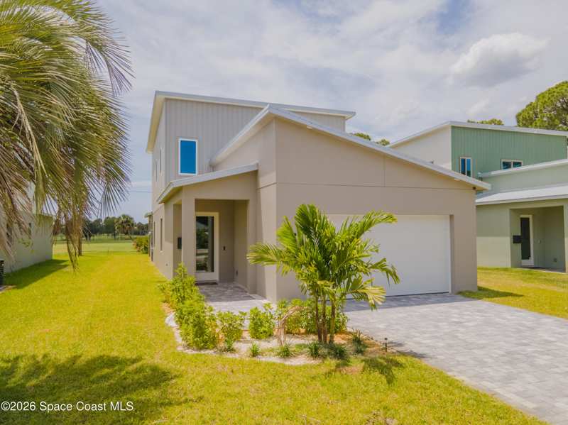 4 bedroom Single Family Residence at 2148 Country Club Road, Country Club Colony, Melbourne — photo 1