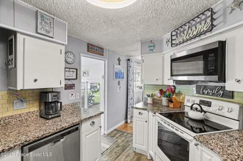 734 Lark Drive, Micco FL - photo 15 of 46