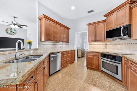 1122 Vestavia Circle, Melbourne FL - photo 12 of 38