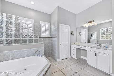 1122 Vestavia Circle, Melbourne FL - photo 16 of 38
