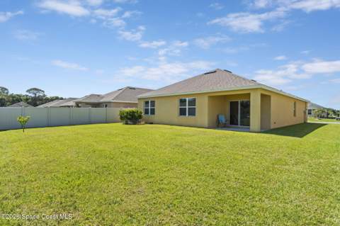 235 Sorrento Drive, Cocoa FL - photo 14 of 27
