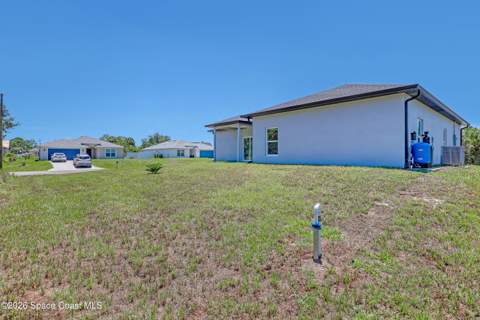 601 Yardley Street, Palm Bay FL - photo 9 of 45