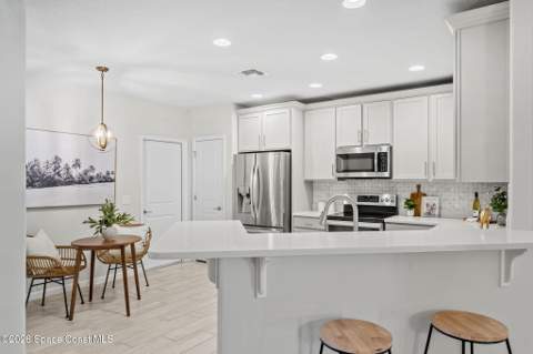 722 Carlsbad Drive, Satellite Beach FL - photo 11 of 99