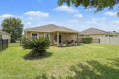 325 Abernathy Circle, Palm Bay FL - photo 8 of 35