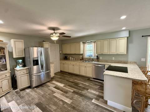 2522 Suwannee Drive, Cocoa FL - photo 6 of 40