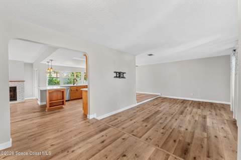 475 E Amherst Circle, Satellite Beach FL - photo 8 of 34