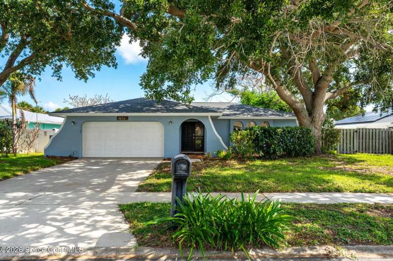 3 bedroom Single Family Residence at 475 E Amherst Circle, Amherst Gardens Sec 5 Unit 1, Satellite Beach — photo 1