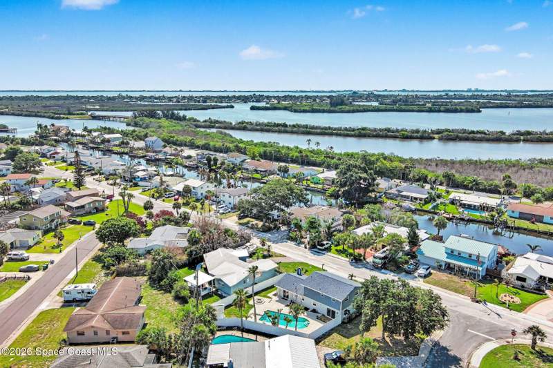 3 bedroom Single Family Residence at 560 Needle Boulevard, Hampton Homes Unit 8, Merritt Island — photo 3