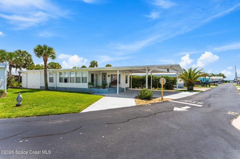 2 bedroom Manufactured Home at 2580 Highway A1a #73, Leisure Living Estates Condo, Melbourne Beach — photo 2