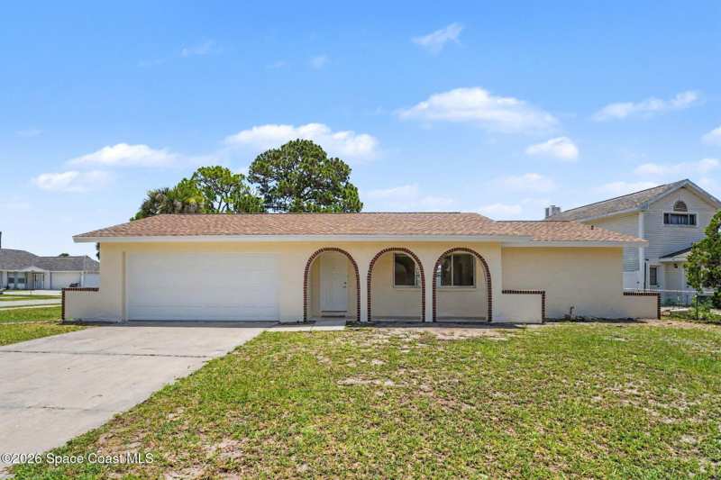 3 bedroom Single Family Residence at 952 Bayberry Lane, Buckingham at Levitt Park Sec 5-A Hickory, Rockledge — photo 1