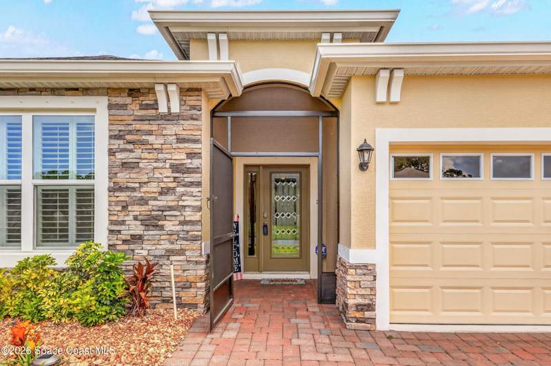 4 bedroom Single Family Residence at 6691 Cameo Drive, Crystal Bay Estates, Grant — photo 4
