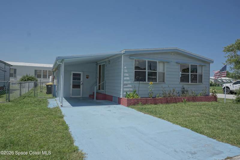 2 bedroom Manufactured Home at 2339 Royal Palm Drive, Palm Bay Colony Sec 2, Palm Bay — photo 2
