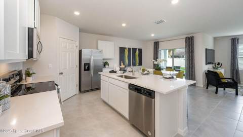 1663 Garabaldi Circle, Palm Bay FL - photo 7 of 39