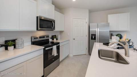 1663 Garabaldi Circle, Palm Bay FL - photo 8 of 39
