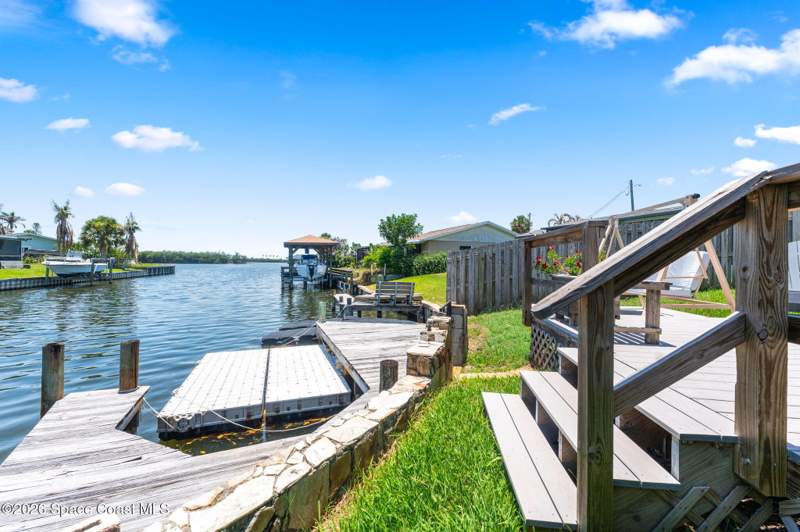 8 bedroom Single Family Residence at 1275 Island Drive, Glen Isles Sec 3, Merritt Island — photo 5