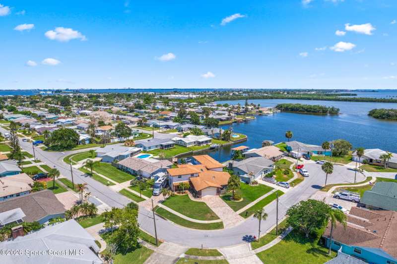 8 bedroom Single Family Residence at 1275 Island Drive, Glen Isles Sec 3, Merritt Island — photo 1