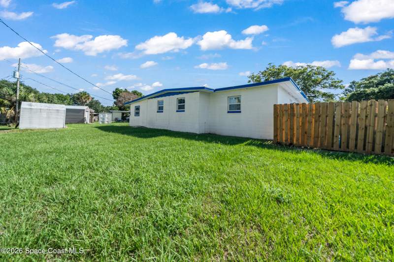 4 bedroom Single Family Residence at 1005 Greenwood Way, Pineridge Subd Unit 2, Cocoa — photo 3