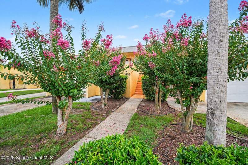 2 bedroom Condominium at 3526 Dairy Road, Oak Park Villas of Brevard Condo, Titusville — photo 2