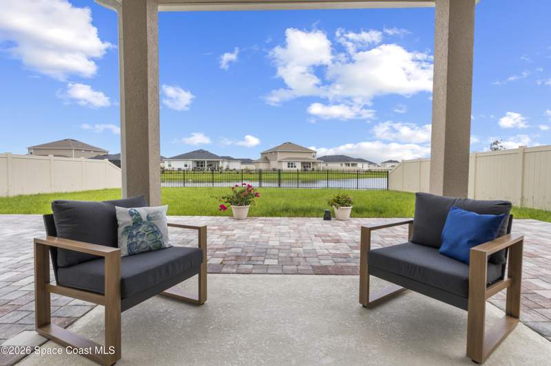 4 bedroom Single Family Residence at 618 Kerrs Lane, Gardens At Waterstone Phase 2, Palm Bay — photo 2