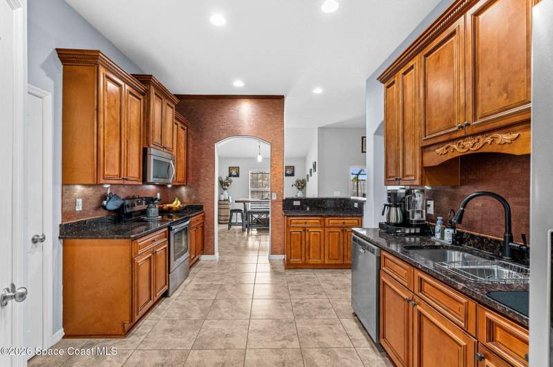 4 bedroom Single Family Residence at 4148 Gardenwood Circle, Cypress Creek Subdivision Phase 2, Grant — photo 4