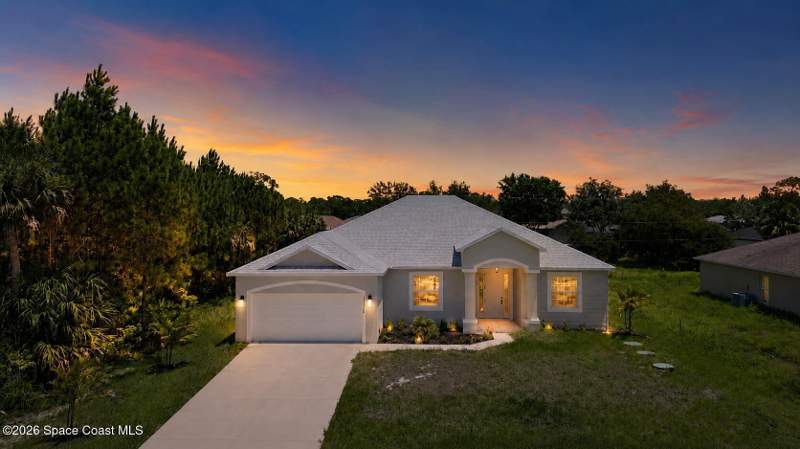 4 bedroom Single Family Residence at 3120 San Filippo Drive, Port Malabar Unit 25, Palm Bay — photo 2