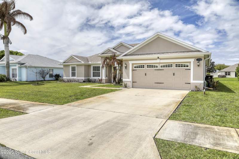 5 bedroom Single Family Residence at 1121 Morgan Circle, Pinewood Estates, Palm Bay — photo 4
